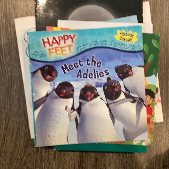 Books - Picture 8 of 16